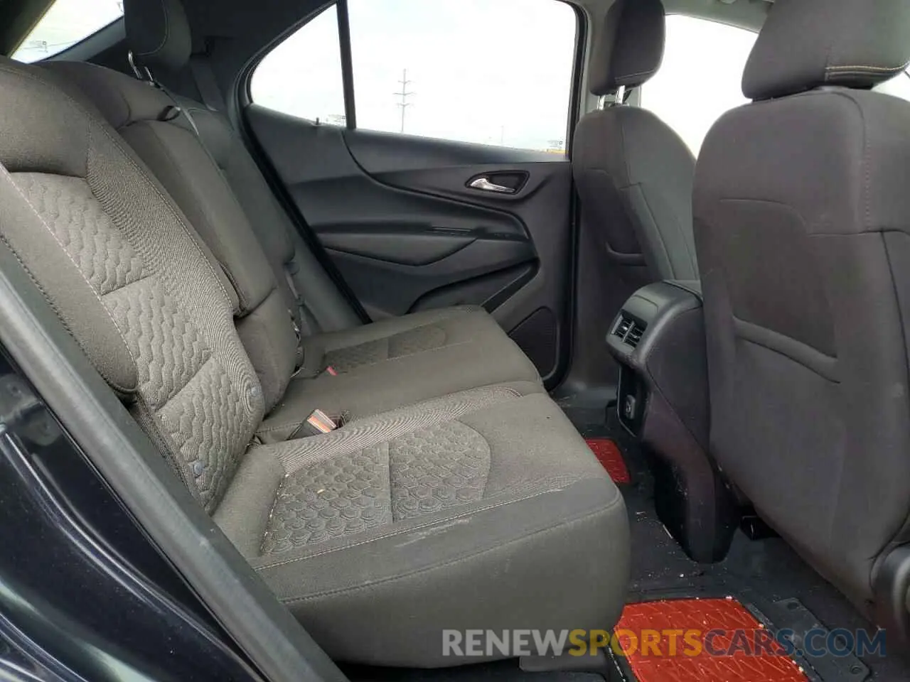 11 fotografías del automóvil dañado 2GNAXKEV3L6140000 CHEVROLET EQUINOX 2020