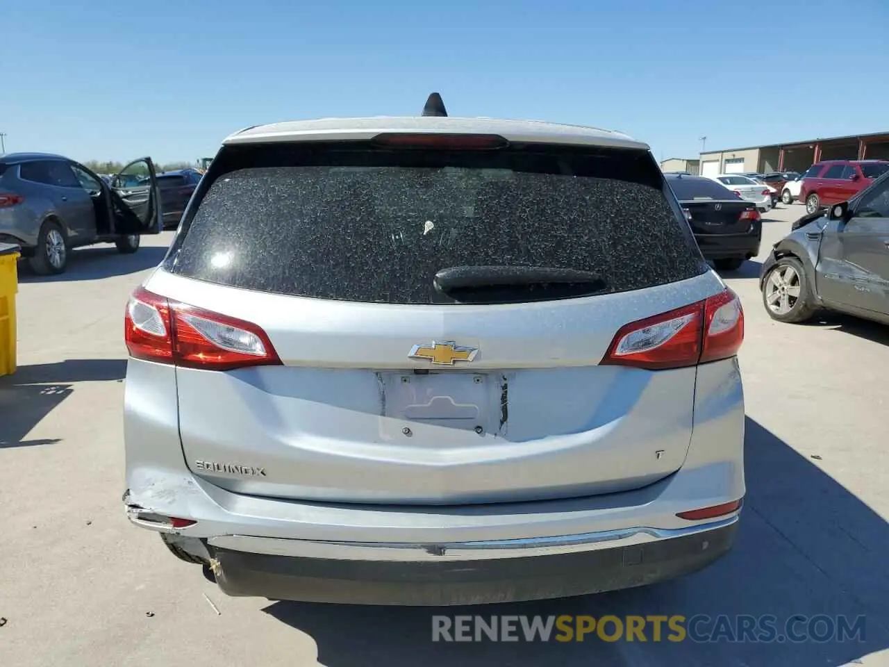 6 fotografías del automóvil dañado 2GNAXKEV4L6197063 CHEVROLET EQUINOX 2020