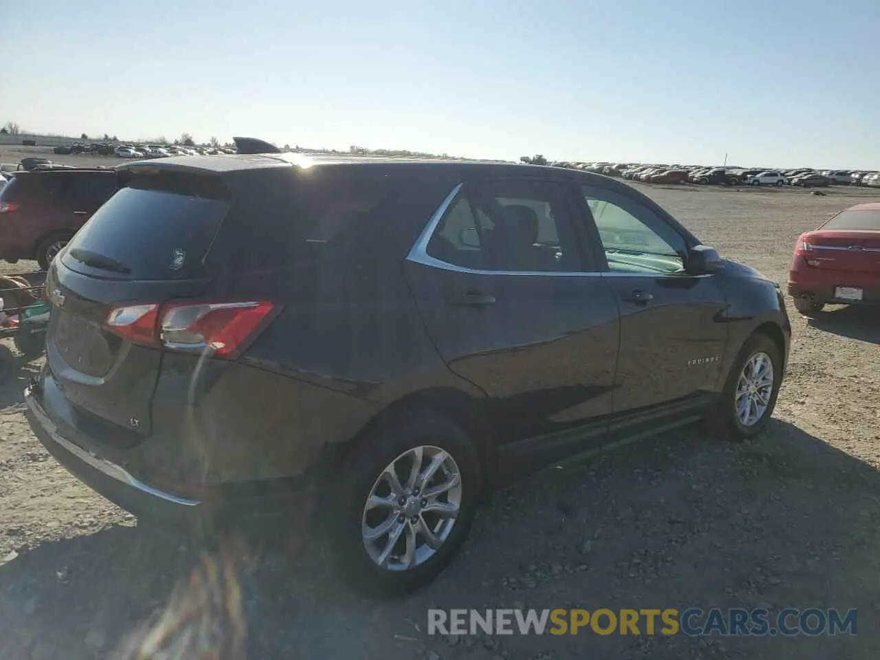 3 fotografías del automóvil dañado 2GNAXKEV4L6203895 CHEVROLET EQUINOX 2020