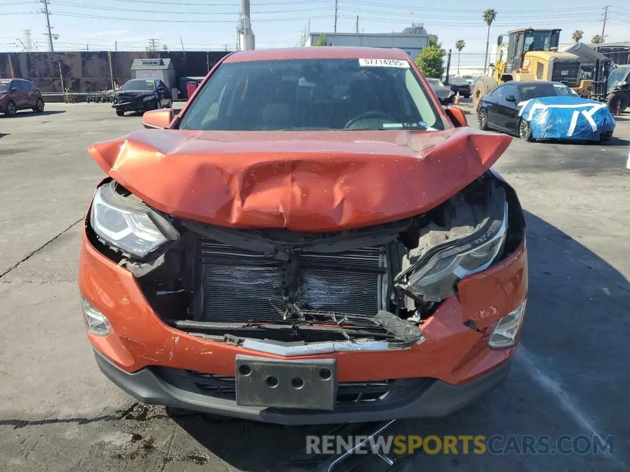 5 fotografías del automóvil dañado 2GNAXKEV4L6222074 CHEVROLET EQUINOX 2020