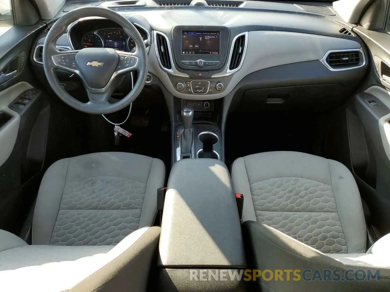 8 fotografías del automóvil dañado 2GNAXKEV5L6144775 CHEVROLET EQUINOX 2020
