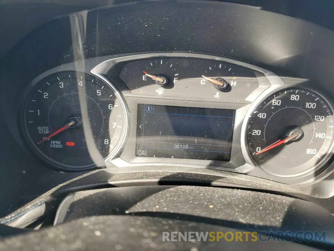 9 fotografías del automóvil dañado 2GNAXKEV5L6161432 CHEVROLET EQUINOX 2020
