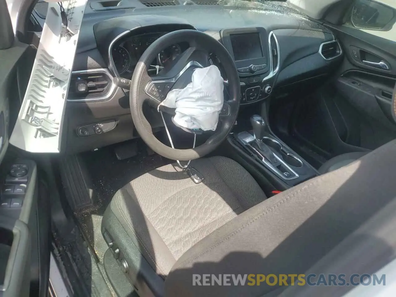 8 fotografías del automóvil dañado 2GNAXKEV5L6222956 CHEVROLET EQUINOX 2020