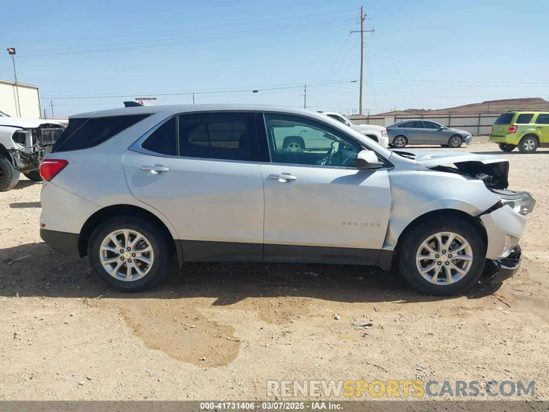 13 fotografías del automóvil dañado 2GNAXKEV5L6235688 CHEVROLET EQUINOX 2020