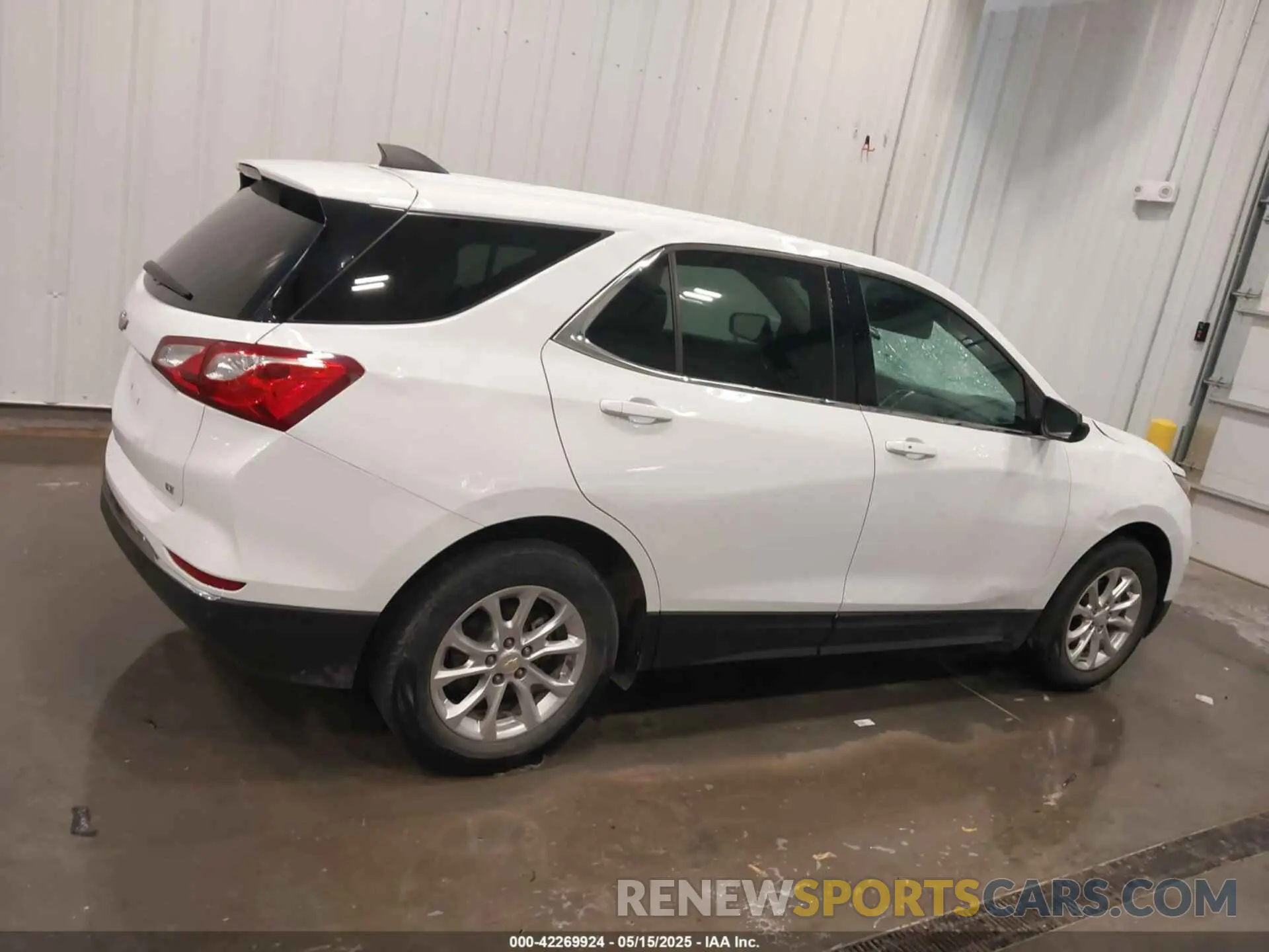 14 fotografías del automóvil dañado 2GNAXKEV5L6244164 CHEVROLET EQUINOX 2020