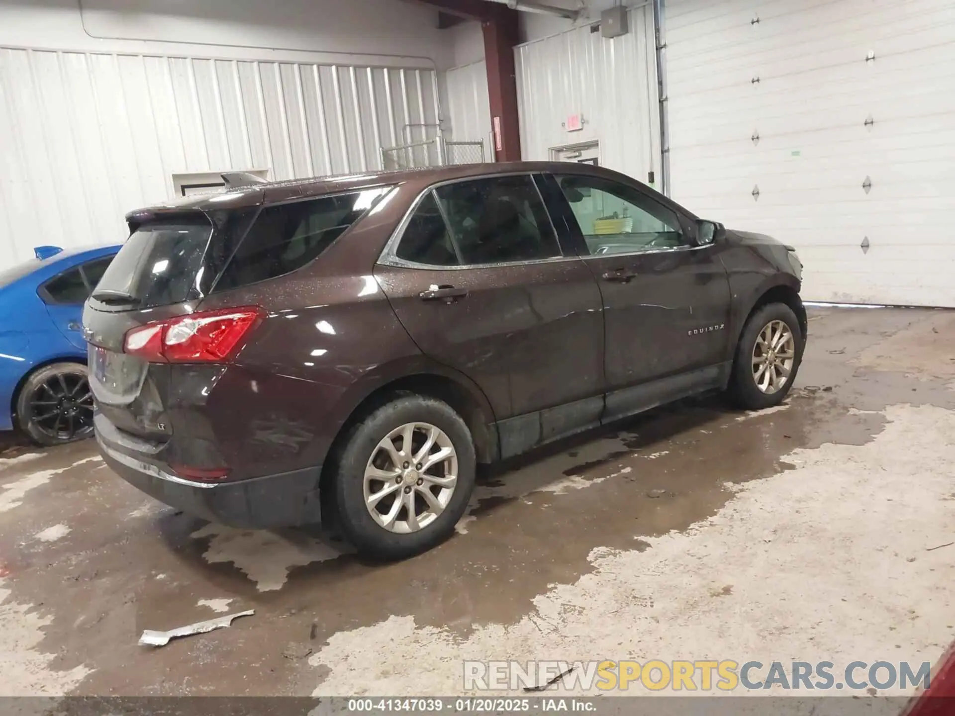 4 fotografías del automóvil dañado 2GNAXKEV5L6256668 CHEVROLET EQUINOX 2020