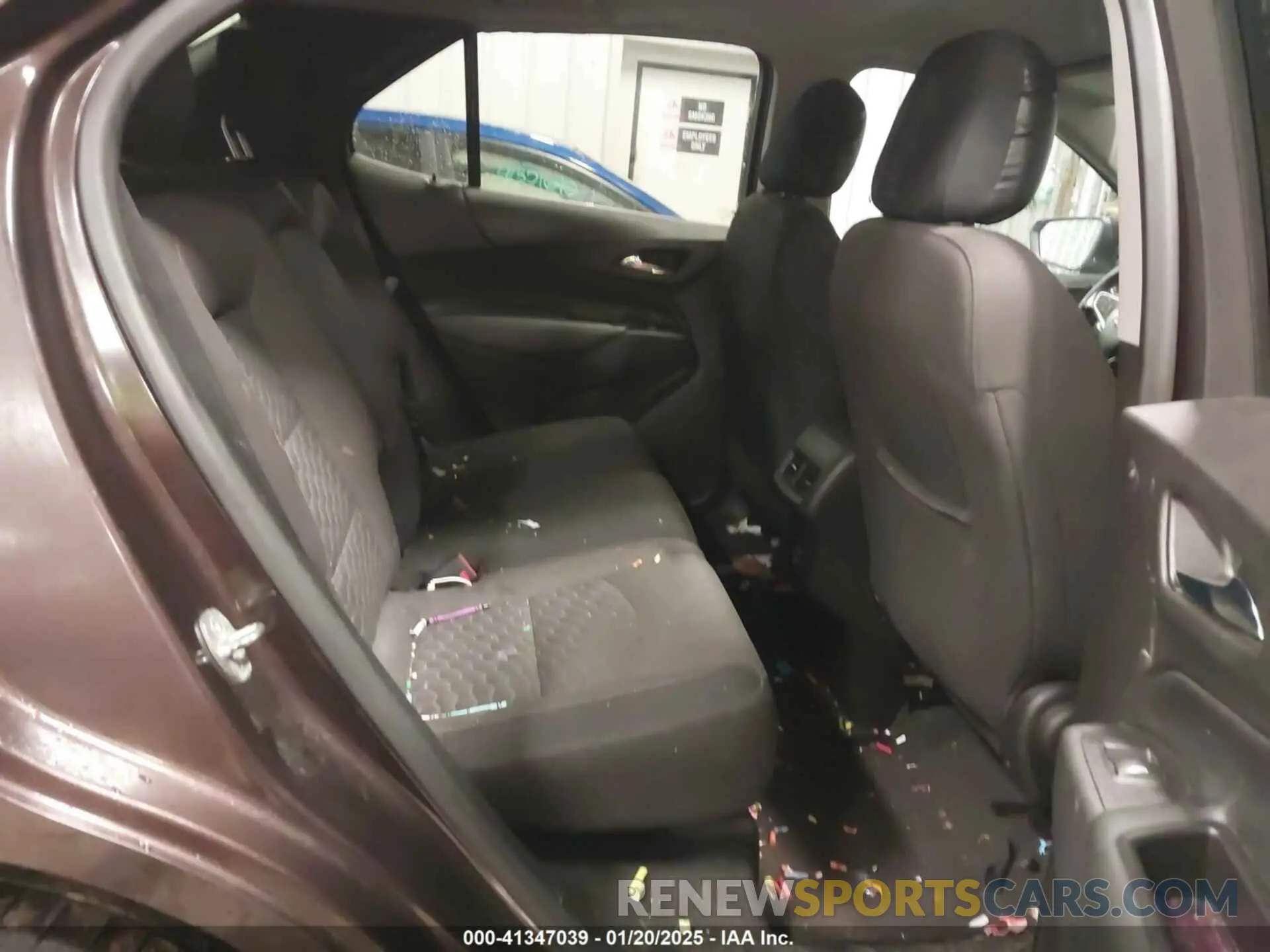 8 fotografías del automóvil dañado 2GNAXKEV5L6256668 CHEVROLET EQUINOX 2020