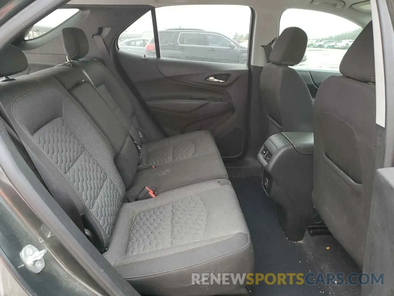 11 fotografías del automóvil dañado 2GNAXKEV5L6275964 CHEVROLET EQUINOX 2020