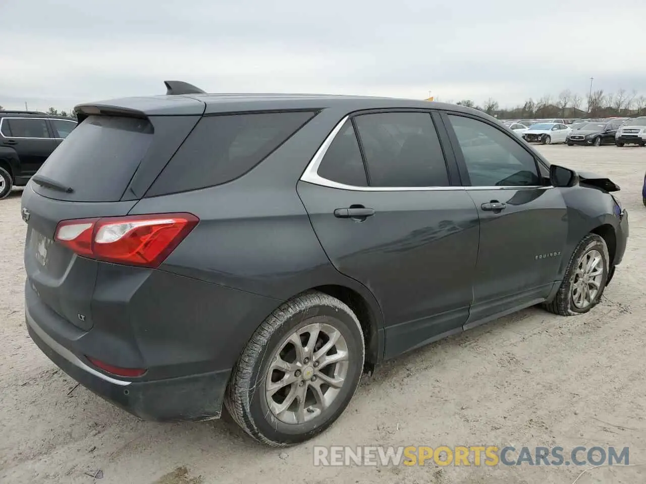 3 fotografías del automóvil dañado 2GNAXKEV5L6275964 CHEVROLET EQUINOX 2020