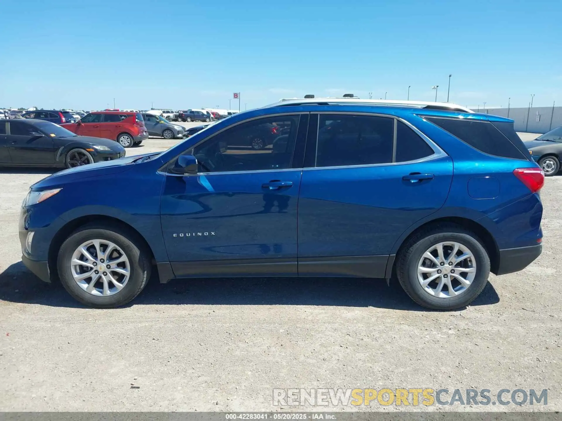 14 fotografías del automóvil dañado 2GNAXKEV6L6141884 CHEVROLET EQUINOX 2020