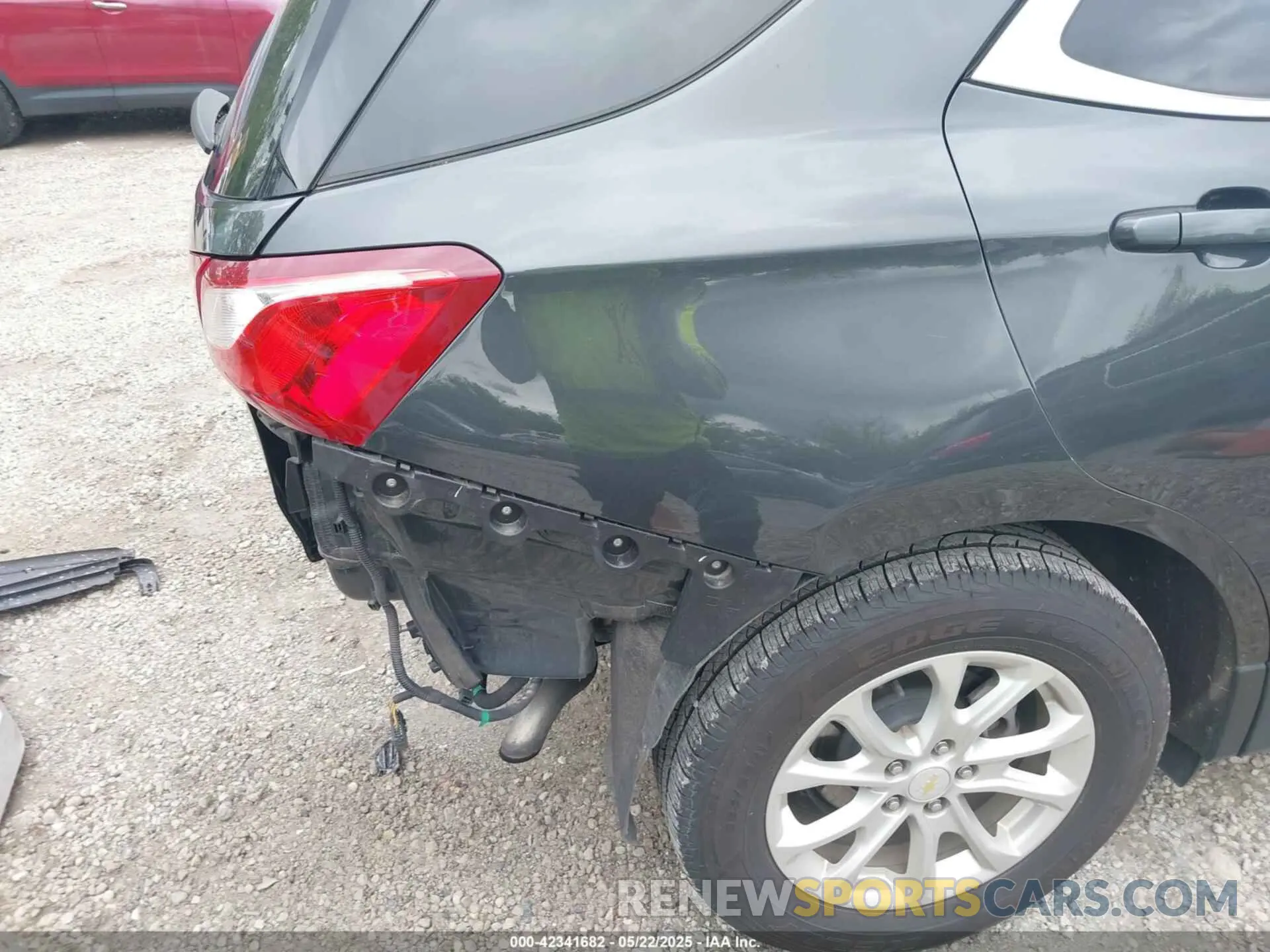19 fotografías del automóvil dañado 2GNAXKEV6L6148740 CHEVROLET EQUINOX 2020