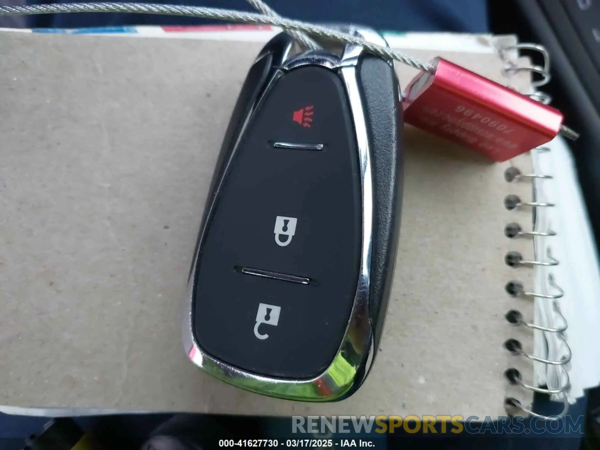 11 fotografías del automóvil dañado 2GNAXKEV6L6188137 CHEVROLET EQUINOX 2020