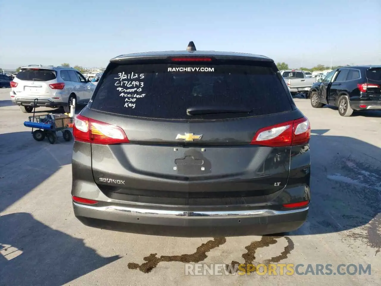 6 fotografías del automóvil dañado 2GNAXKEV6L6278212 CHEVROLET EQUINOX 2020