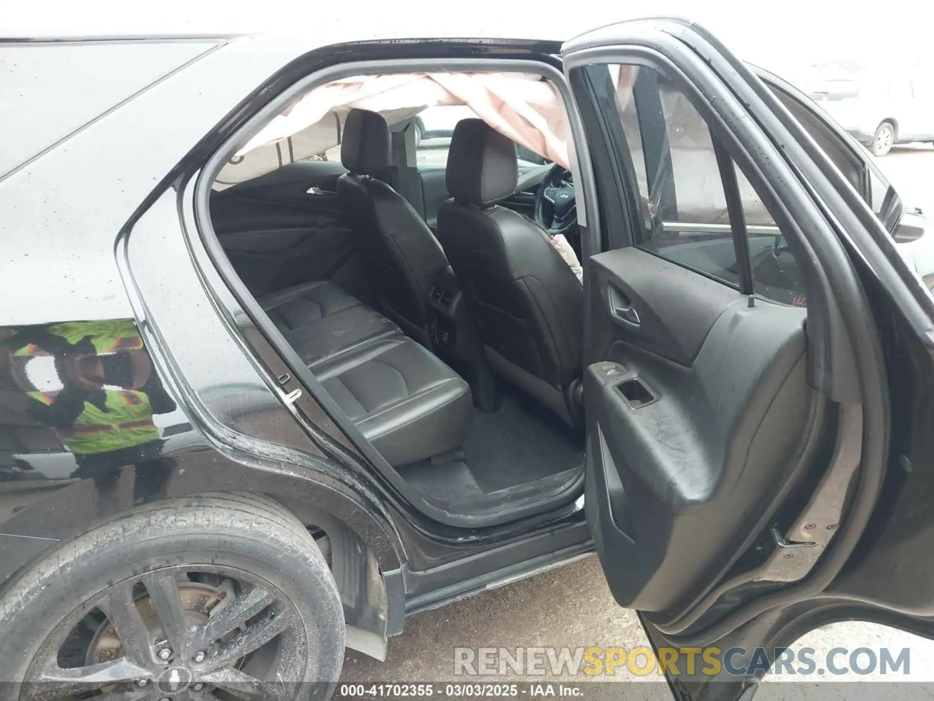 8 fotografías del automóvil dañado 2GNAXKEV6L6281028 CHEVROLET EQUINOX 2020
