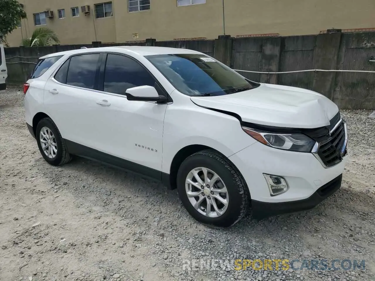 4 fotografías del automóvil dañado 2GNAXKEV7L6183805 CHEVROLET EQUINOX 2020