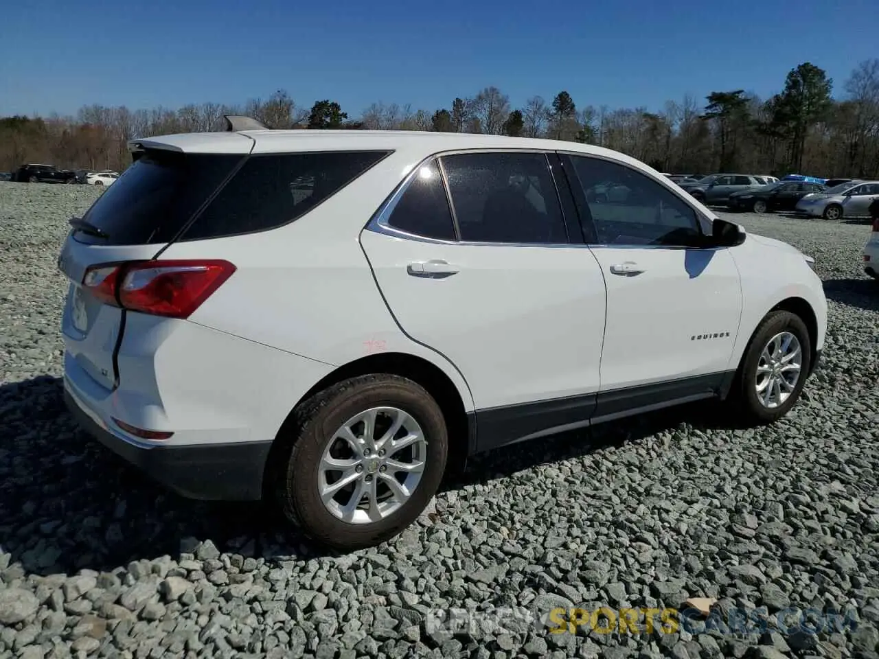 3 fotografías del automóvil dañado 2GNAXKEV7L6200747 CHEVROLET EQUINOX 2020