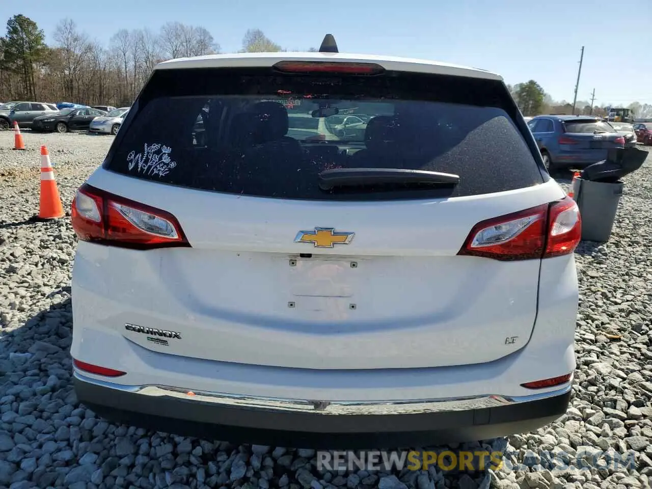 6 fotografías del automóvil dañado 2GNAXKEV7L6200747 CHEVROLET EQUINOX 2020