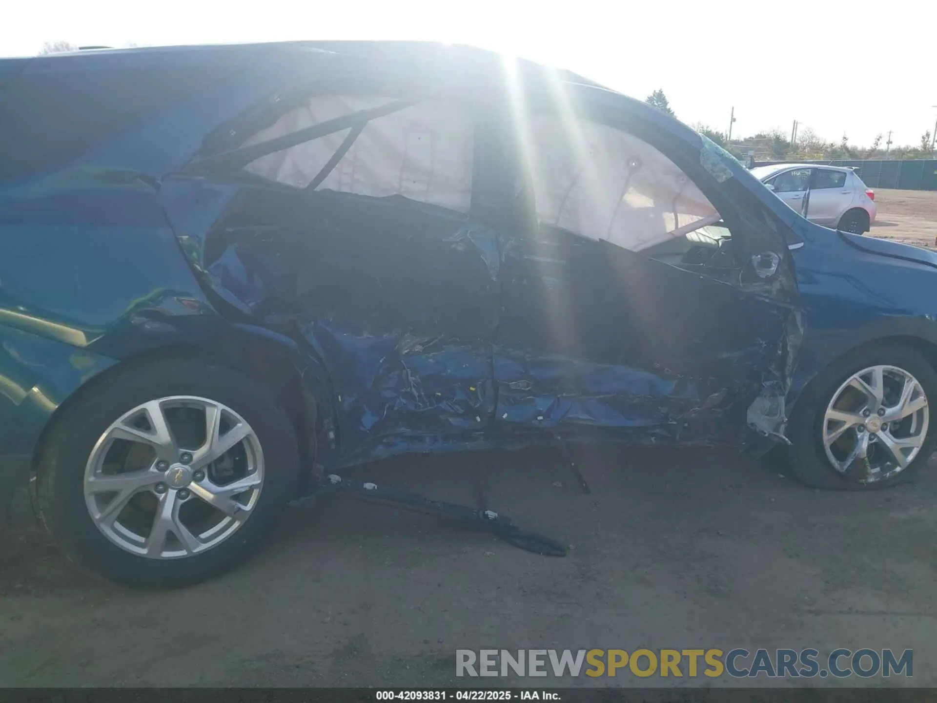 13 fotografías del automóvil dañado 2GNAXKEV7L6241329 CHEVROLET EQUINOX 2020