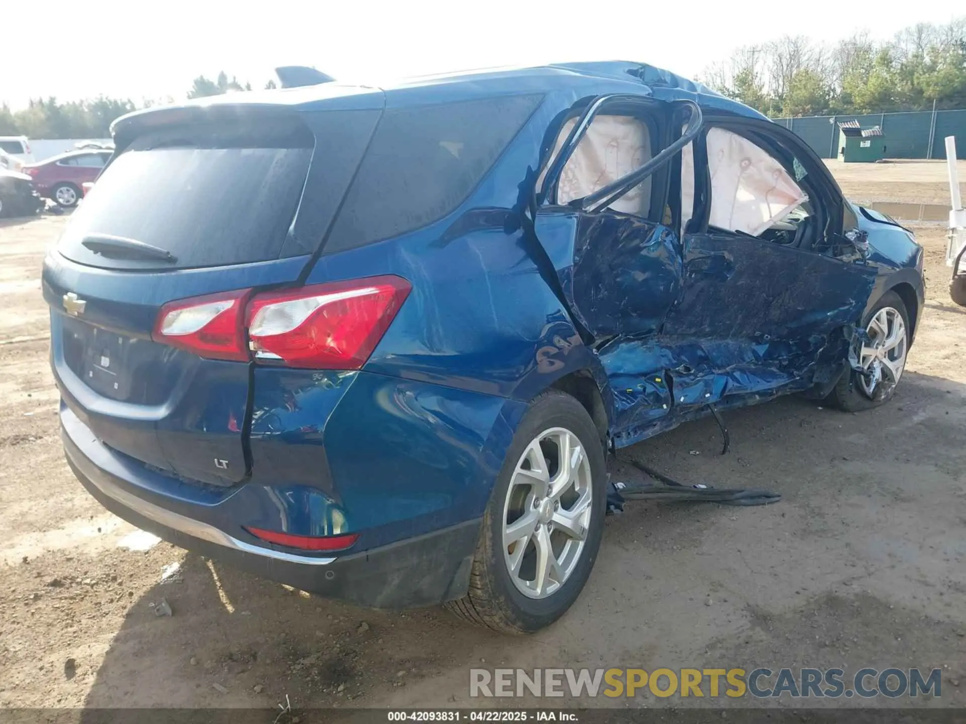 4 fotografías del automóvil dañado 2GNAXKEV7L6241329 CHEVROLET EQUINOX 2020