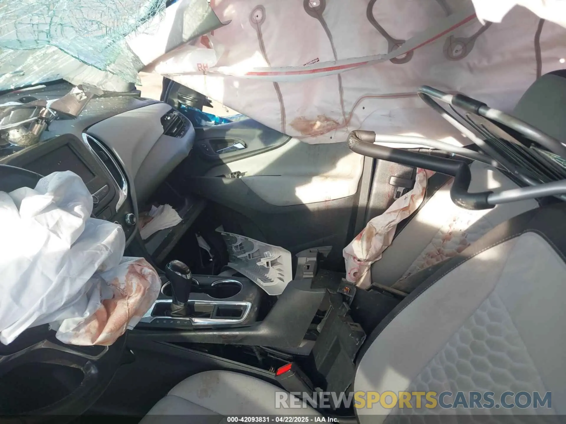 5 fotografías del automóvil dañado 2GNAXKEV7L6241329 CHEVROLET EQUINOX 2020