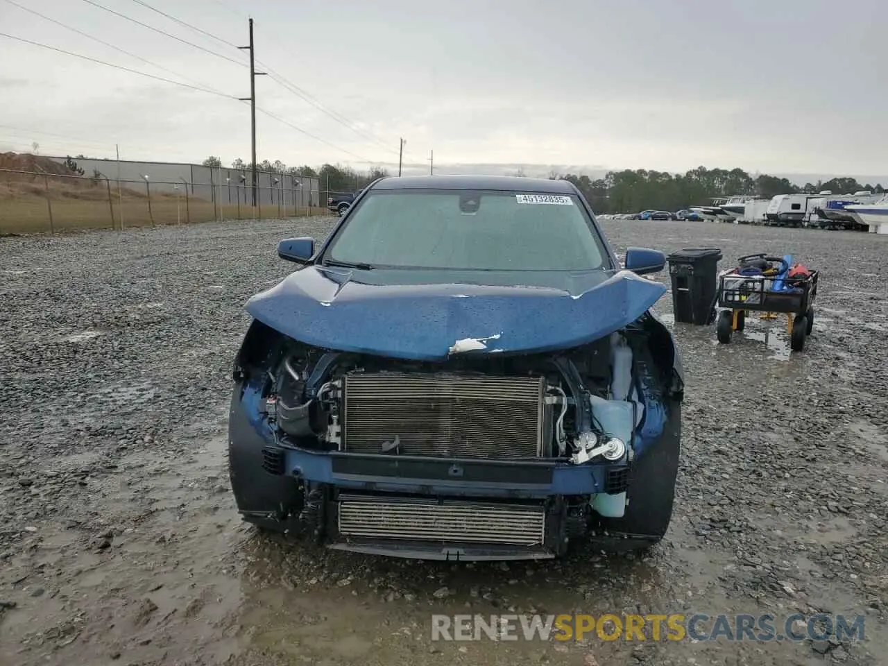 5 fotografías del automóvil dañado 2GNAXKEV7L6255232 CHEVROLET EQUINOX 2020