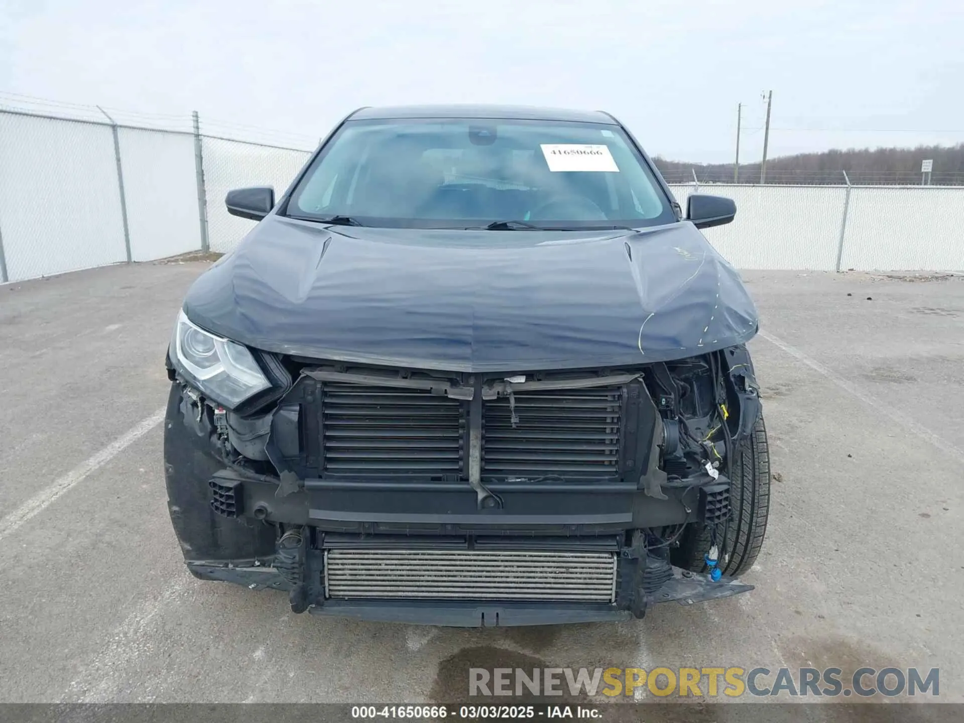 12 fotografías del automóvil dañado 2GNAXKEV8L6105369 CHEVROLET EQUINOX 2020