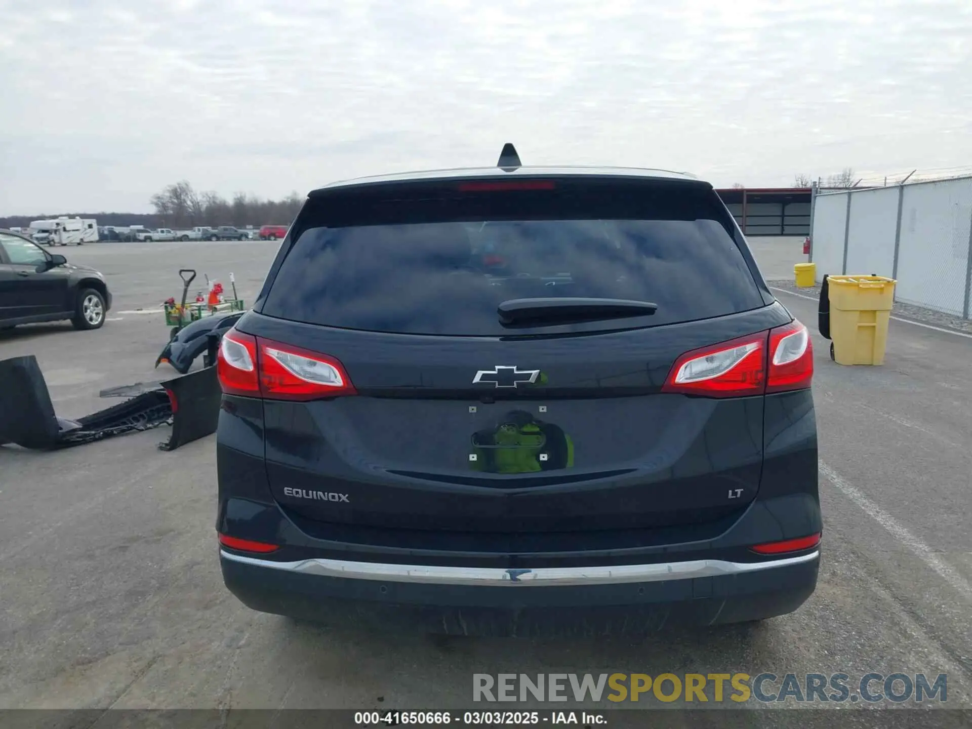 16 fotografías del automóvil dañado 2GNAXKEV8L6105369 CHEVROLET EQUINOX 2020