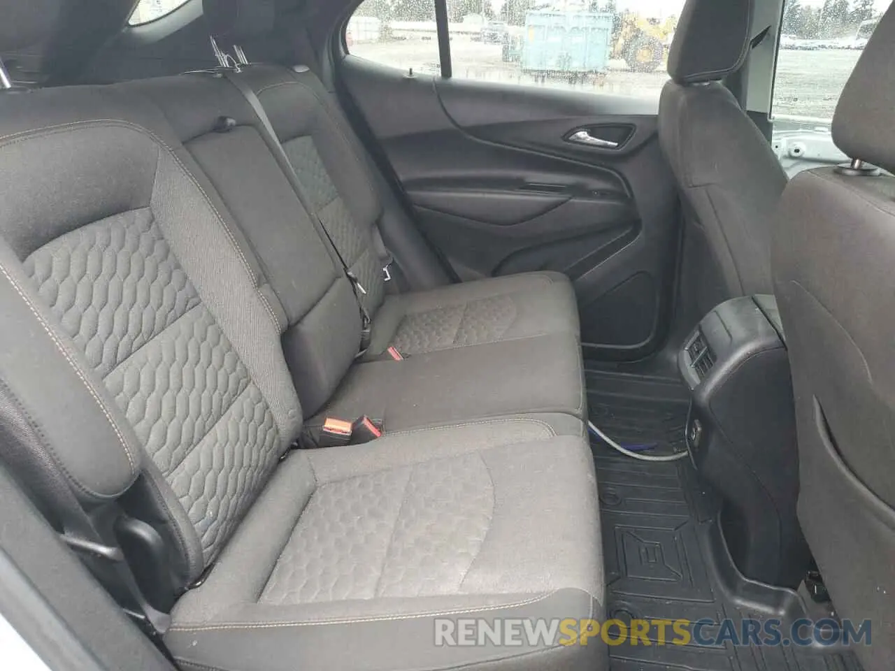 11 fotografías del automóvil dañado 2GNAXKEV8L6149016 CHEVROLET EQUINOX 2020