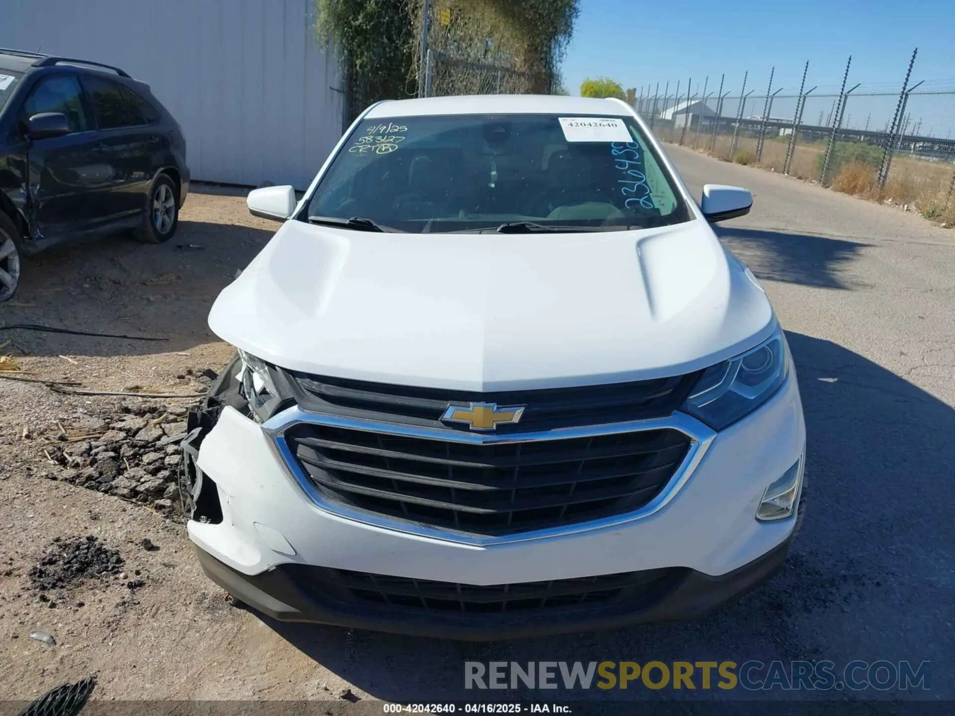 12 fotografías del automóvil dañado 2GNAXKEV8L6236432 CHEVROLET EQUINOX 2020