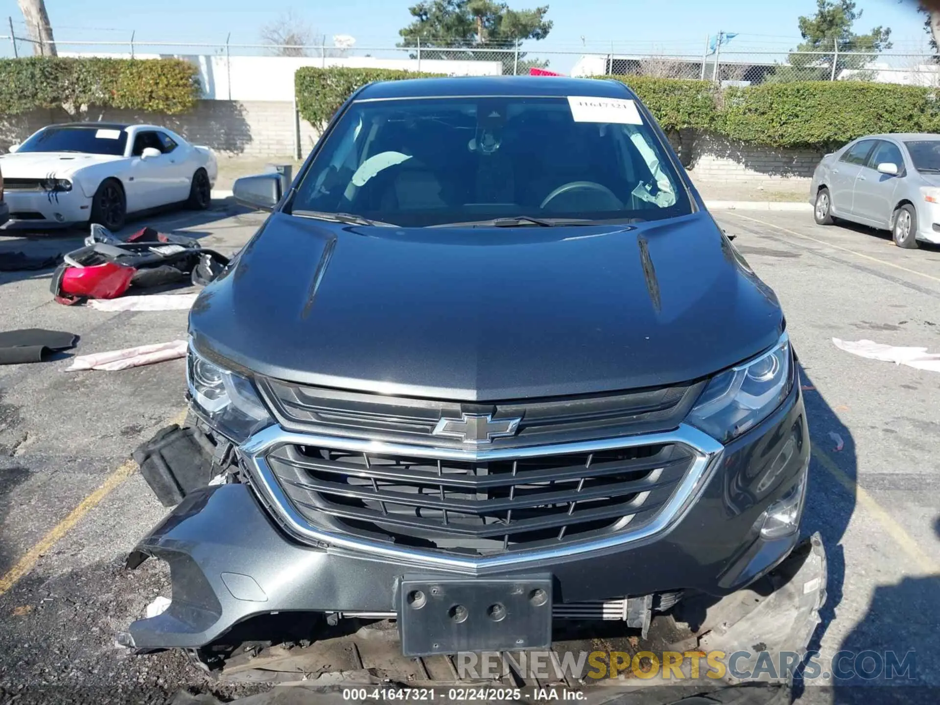 12 fotografías del automóvil dañado 2GNAXKEV8L6266076 CHEVROLET EQUINOX 2020