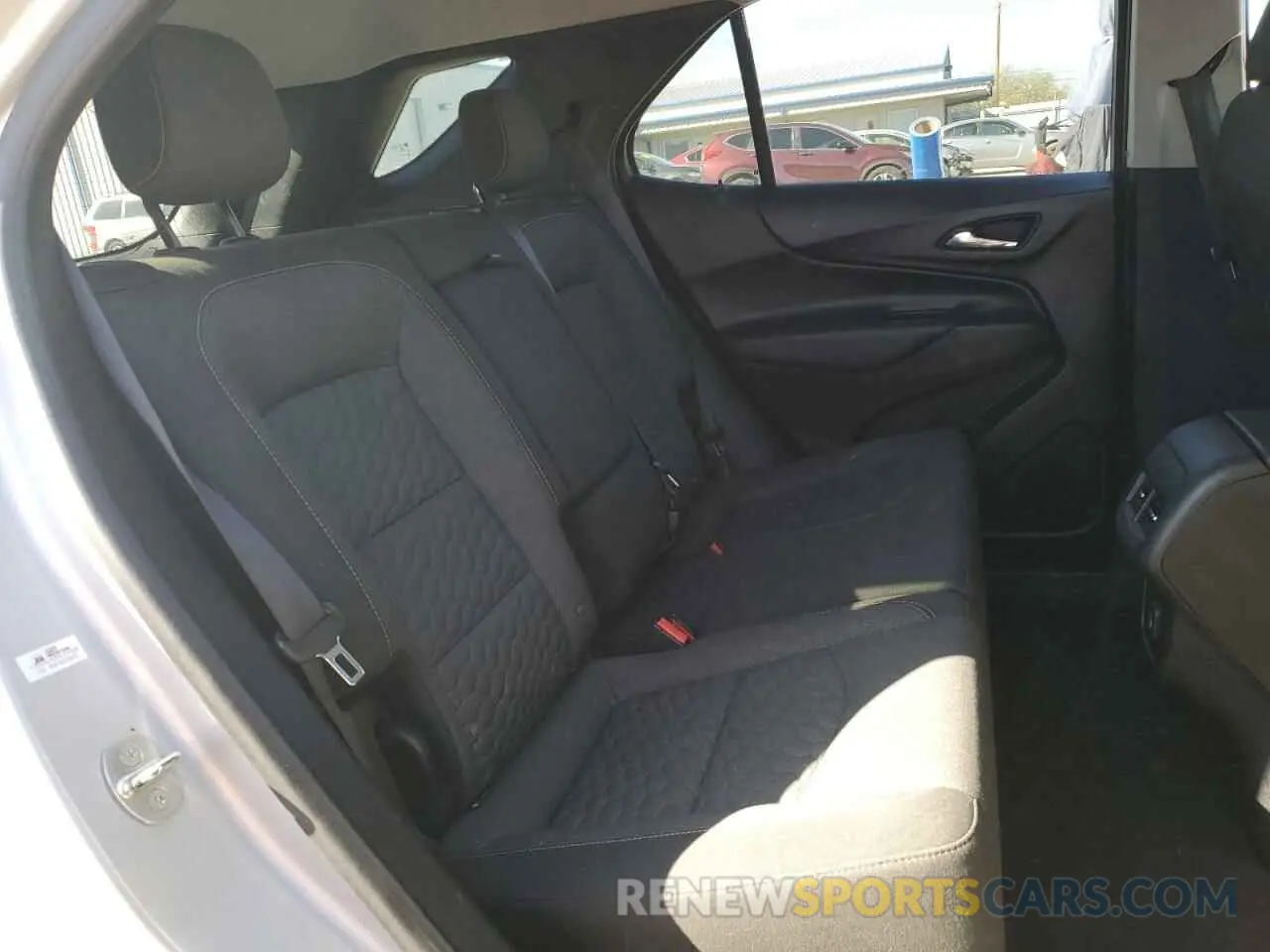 12 fotografías del automóvil dañado 2GNAXKEV9L6114646 CHEVROLET EQUINOX 2020