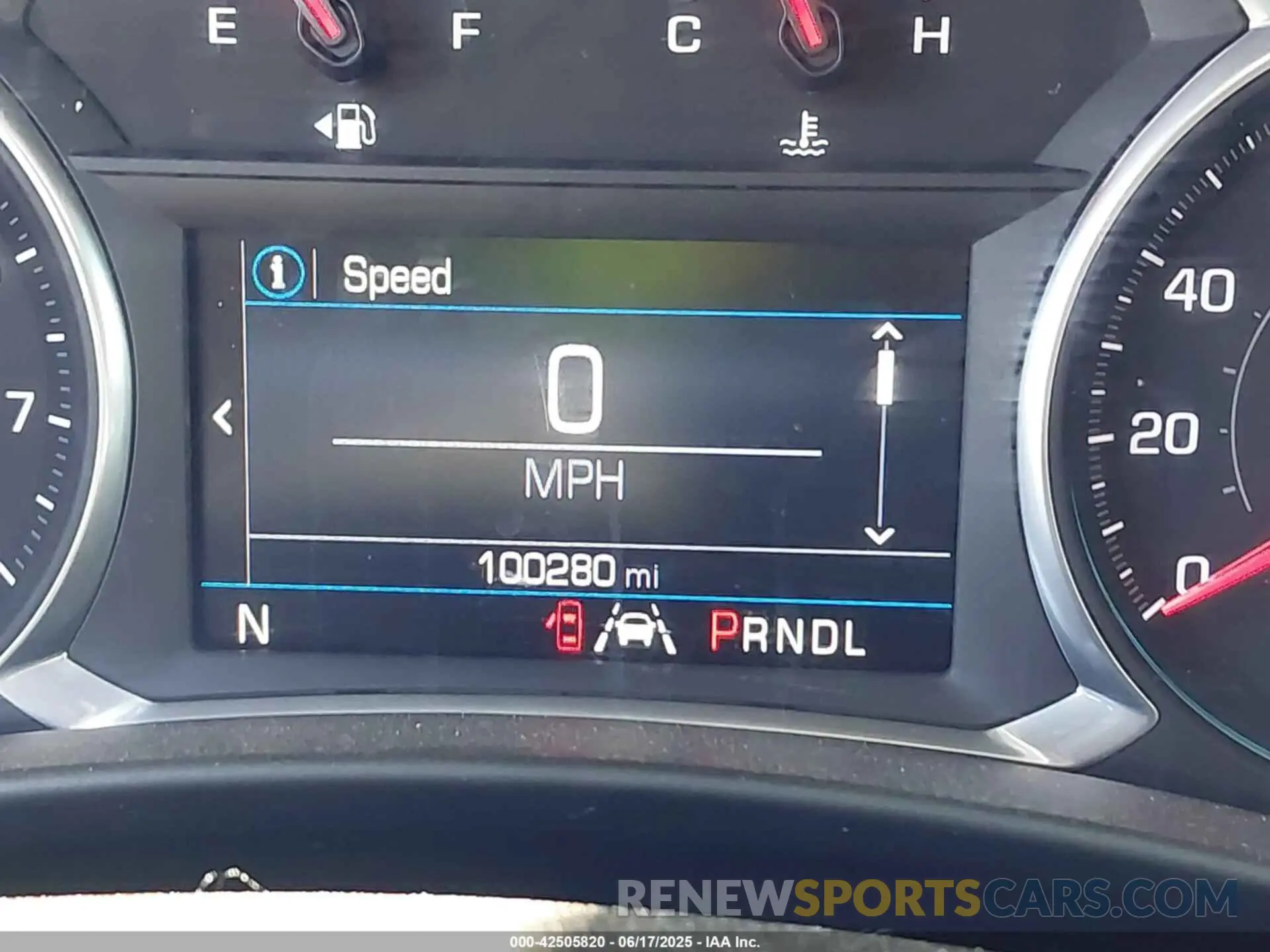 15 fotografías del automóvil dañado 2GNAXKEV9L6118339 CHEVROLET EQUINOX 2020