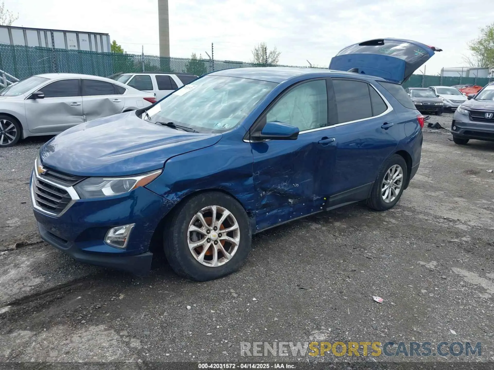 2 fotografías del automóvil dañado 2GNAXKEV9L6160204 CHEVROLET EQUINOX 2020