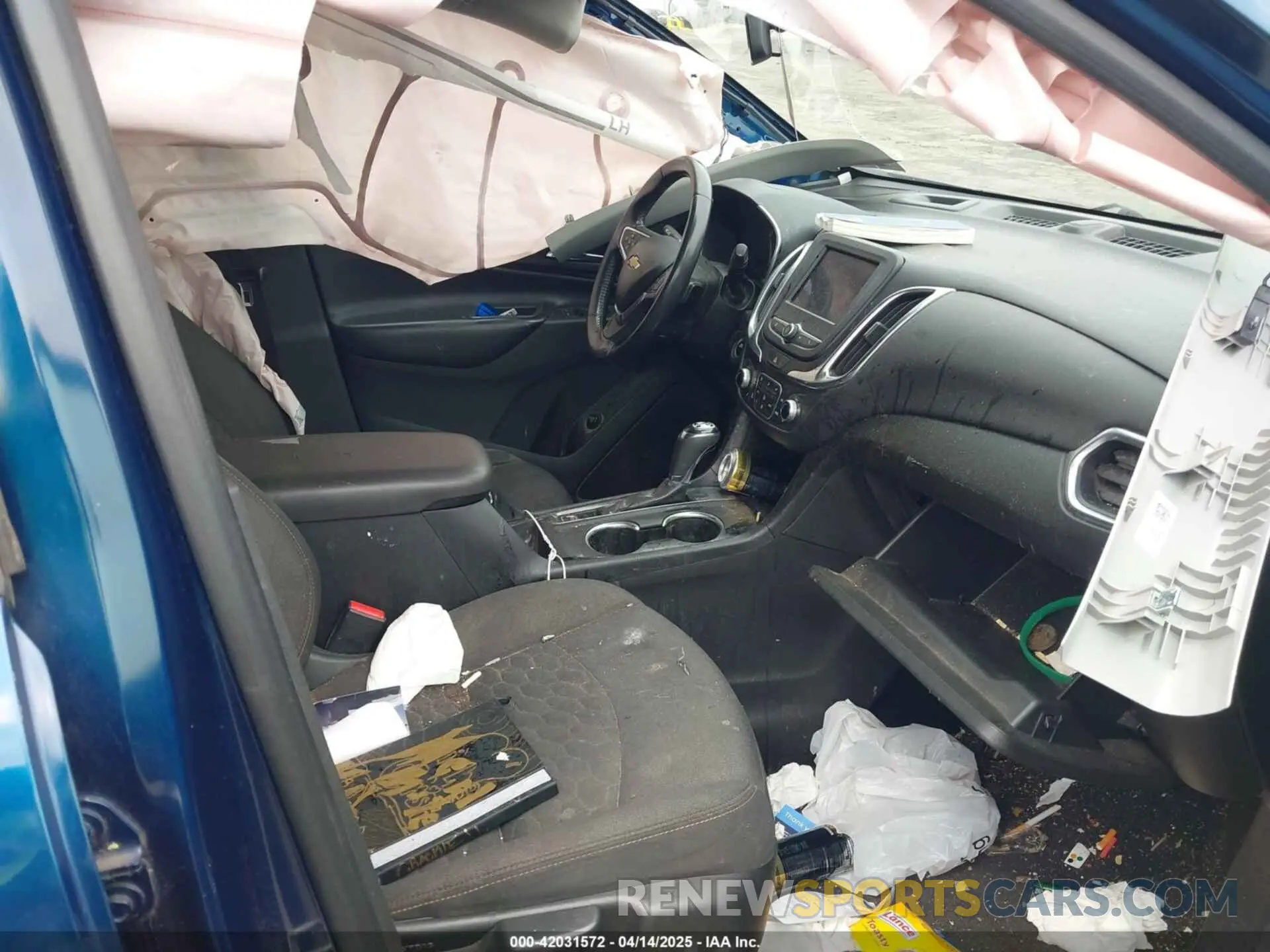 5 fotografías del automóvil dañado 2GNAXKEV9L6160204 CHEVROLET EQUINOX 2020