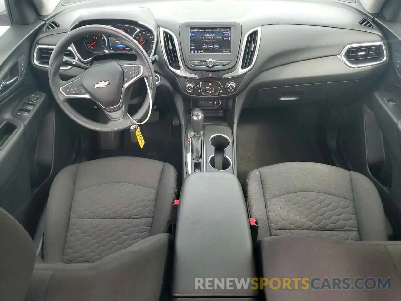 8 fotografías del automóvil dañado 2GNAXKEVXL6137336 CHEVROLET EQUINOX 2020