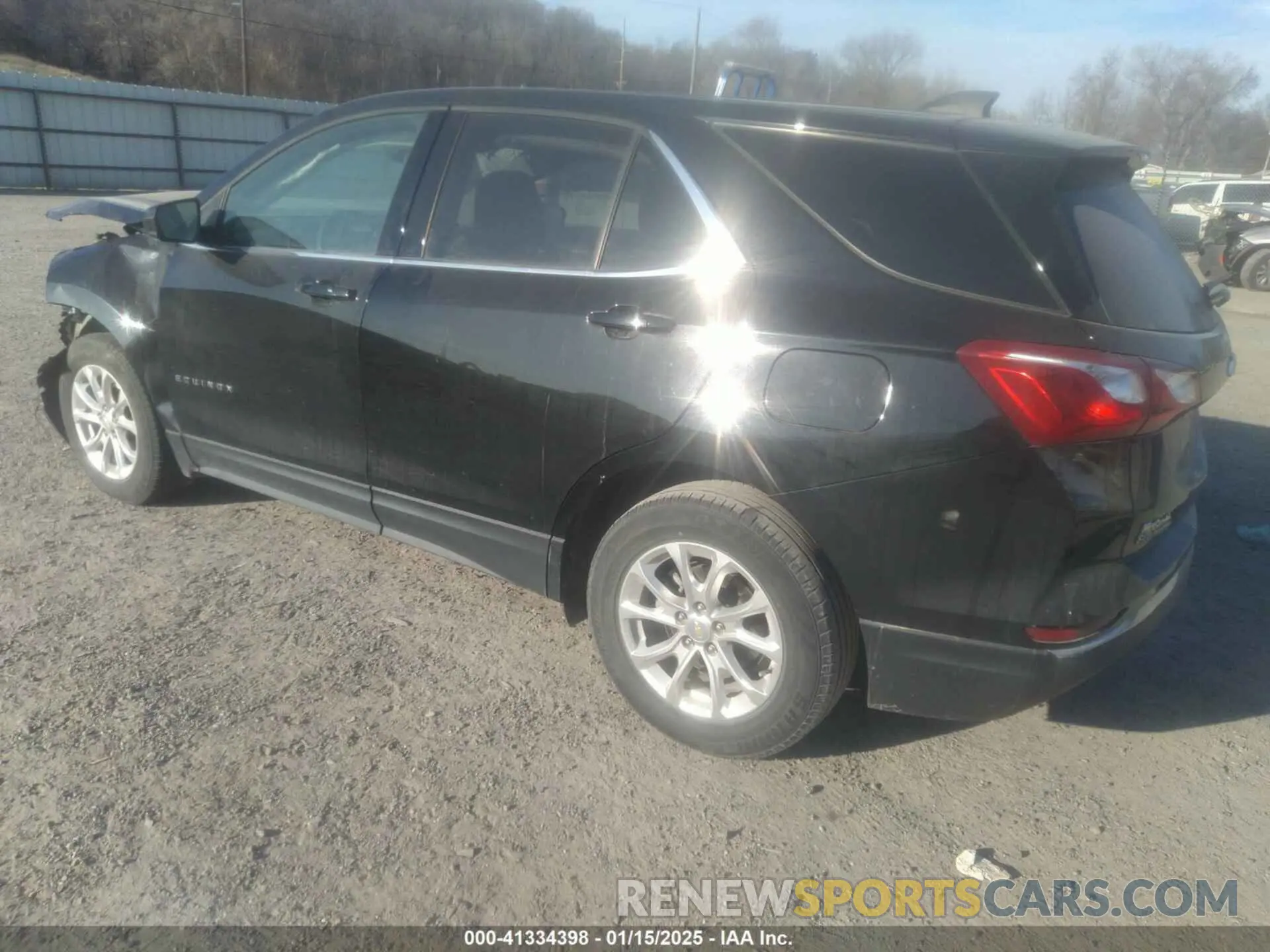 3 fotografías del automóvil dañado 2GNAXKEVXL6245715 CHEVROLET EQUINOX 2020