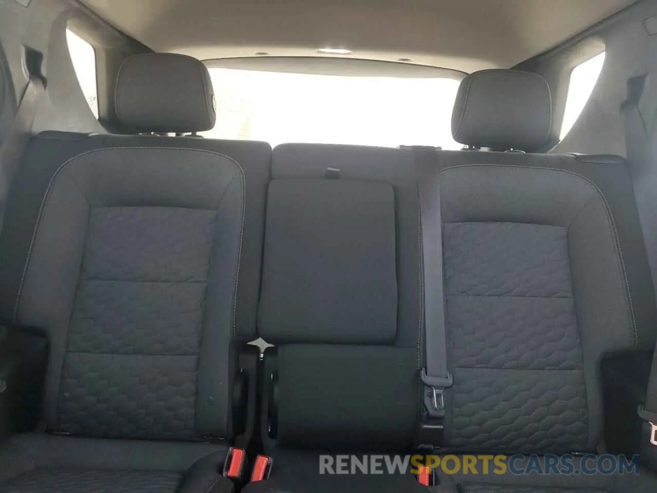 10 fotografías del automóvil dañado 2GNAXKEVXL6249215 CHEVROLET EQUINOX 2020