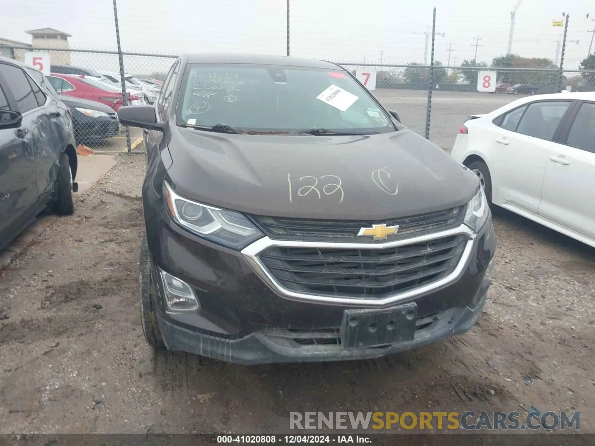 11 fotografías del automóvil dañado 2GNAXKEVXL6258836 CHEVROLET EQUINOX 2020