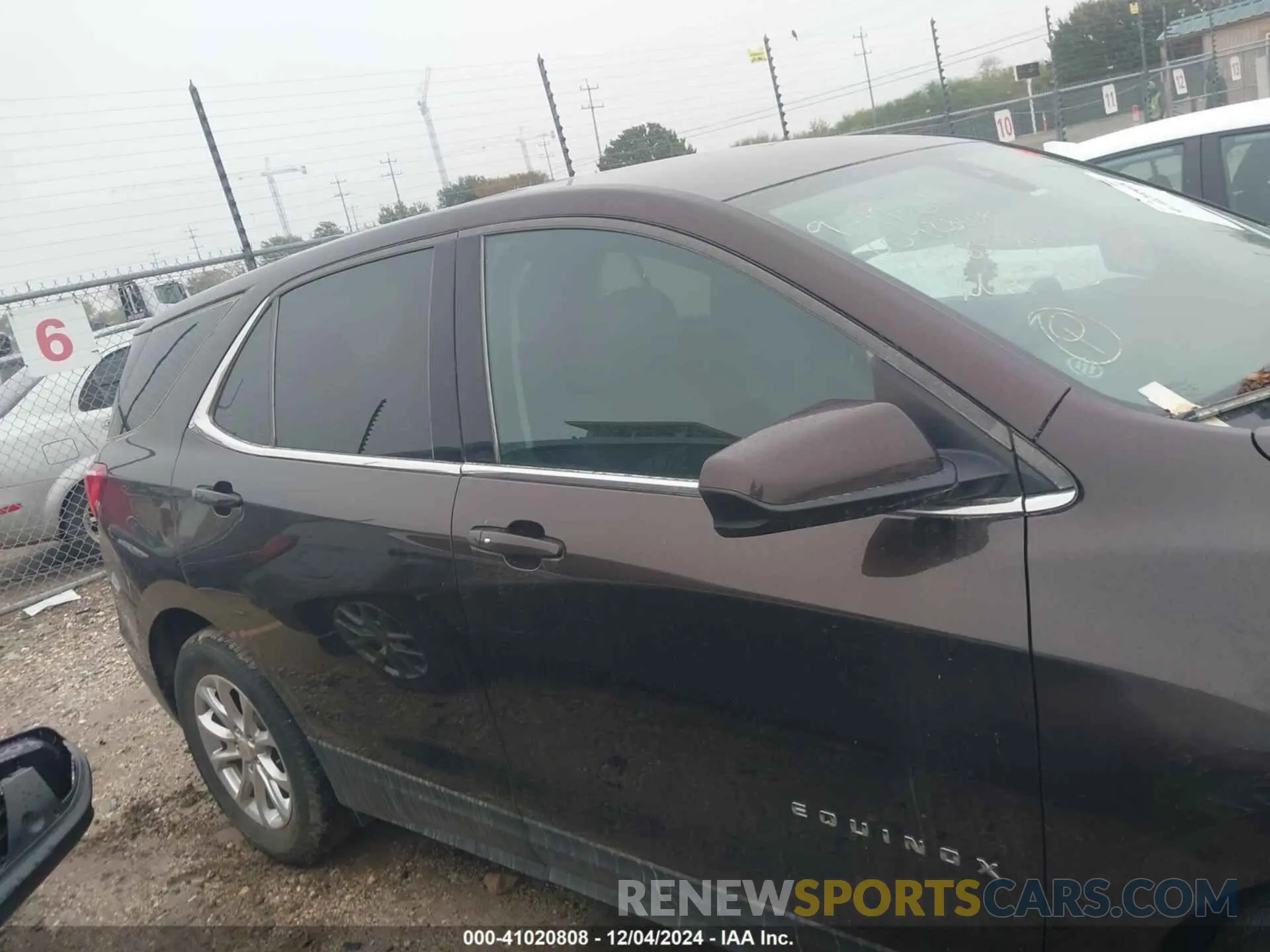 12 fotografías del automóvil dañado 2GNAXKEVXL6258836 CHEVROLET EQUINOX 2020