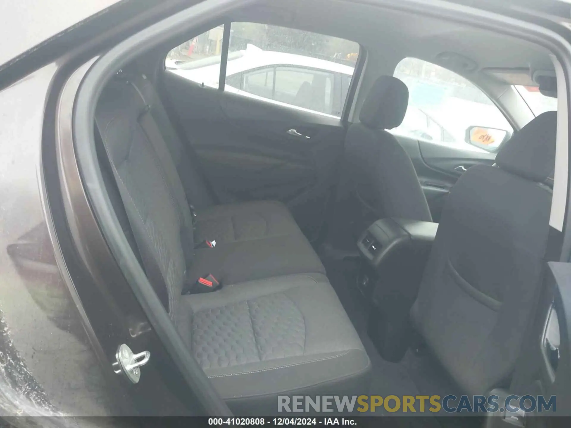 8 fotografías del automóvil dañado 2GNAXKEVXL6258836 CHEVROLET EQUINOX 2020