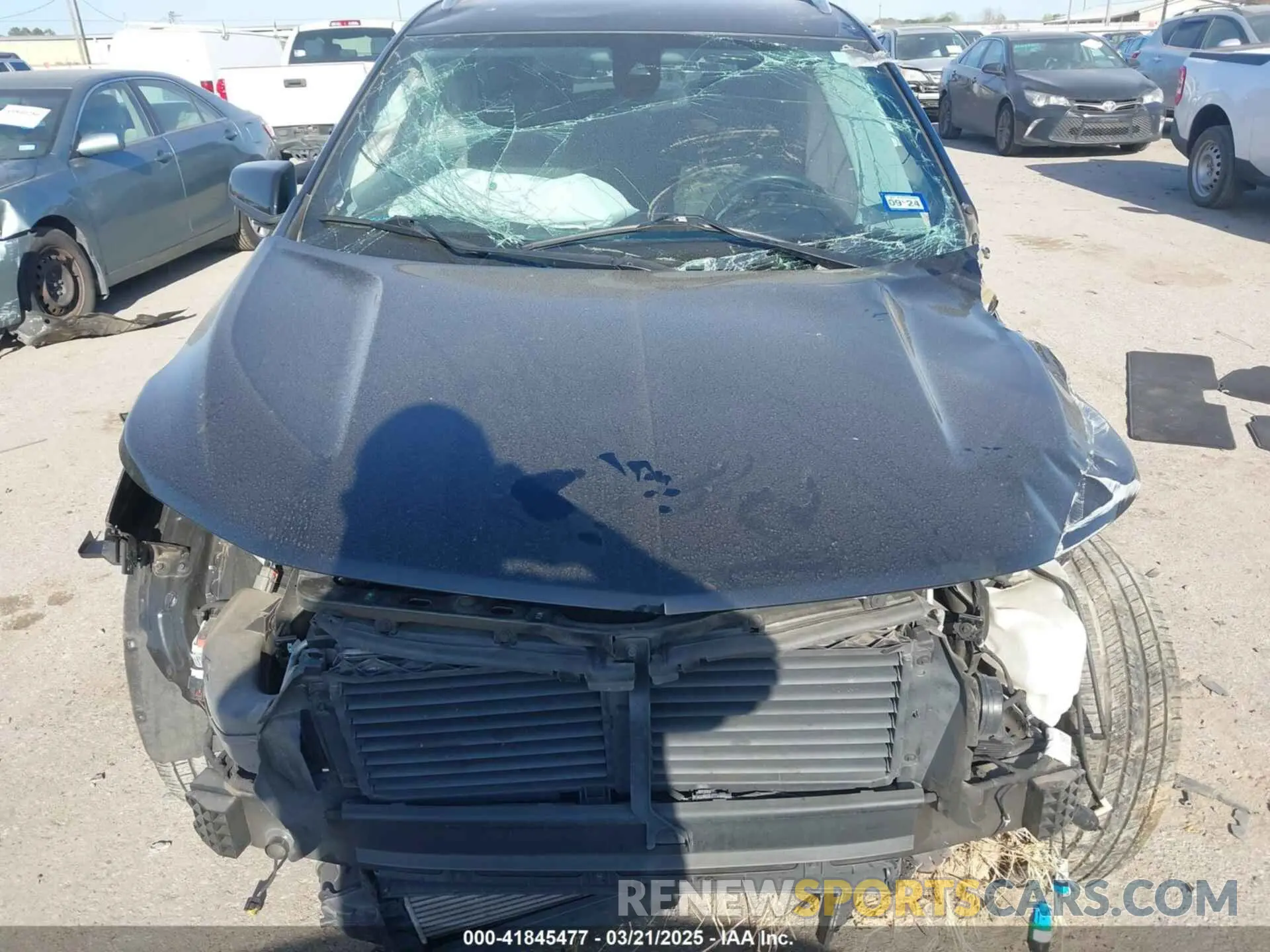 13 fotografías del automóvil dañado 2GNAXLEX0L6132797 CHEVROLET EQUINOX 2020