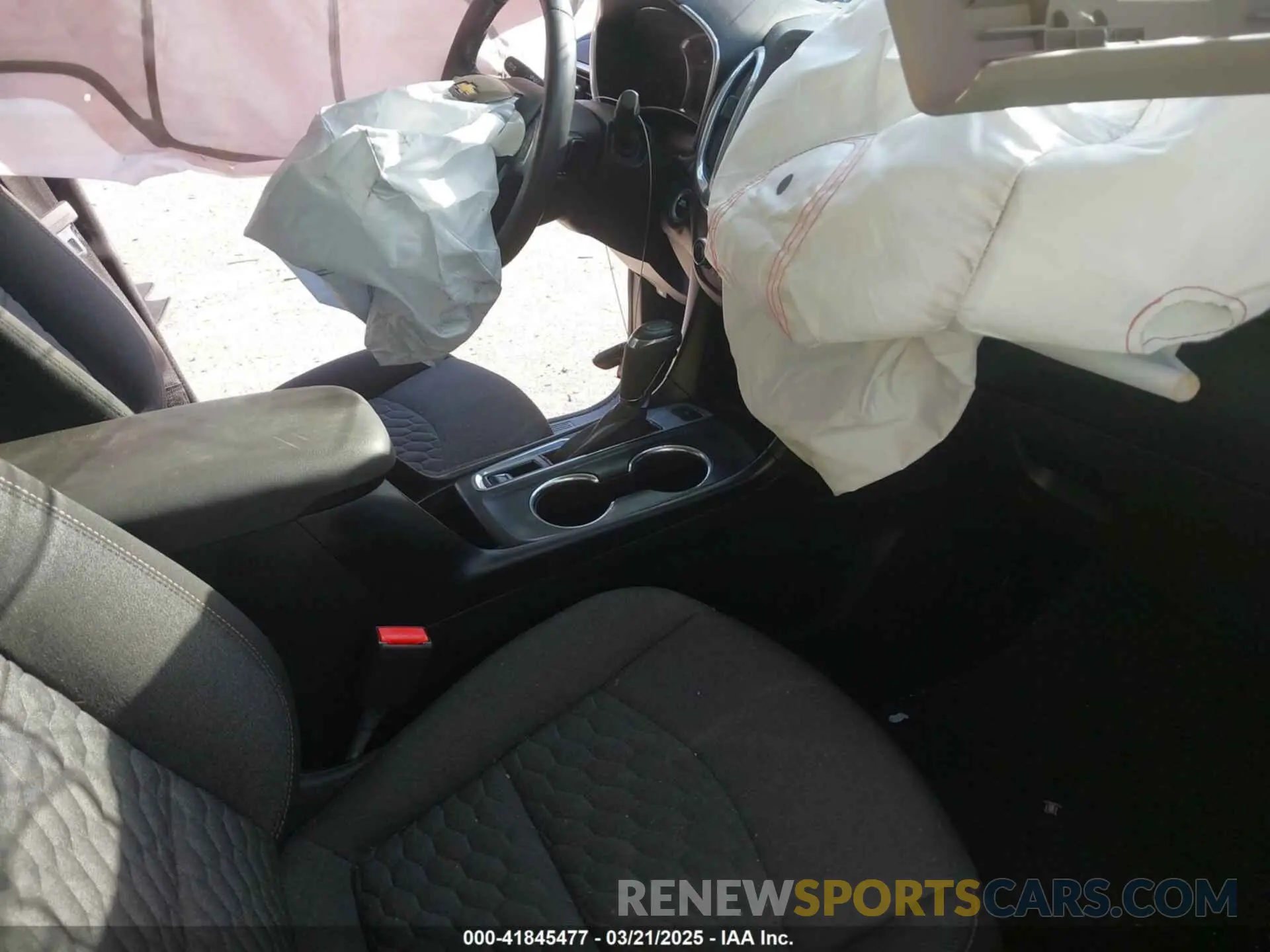 5 fotografías del automóvil dañado 2GNAXLEX0L6132797 CHEVROLET EQUINOX 2020