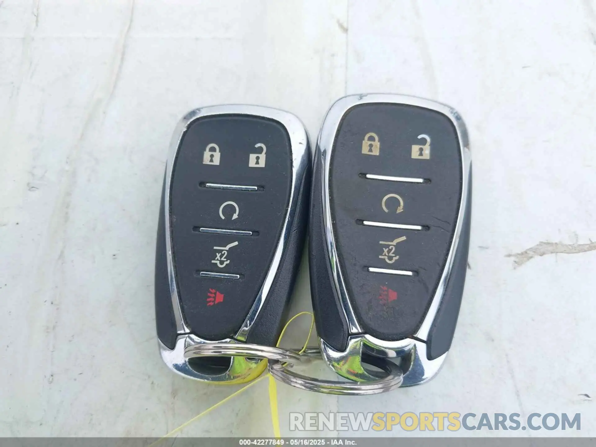 11 fotografías del automóvil dañado 2GNAXLEX0L6143296 CHEVROLET EQUINOX 2020