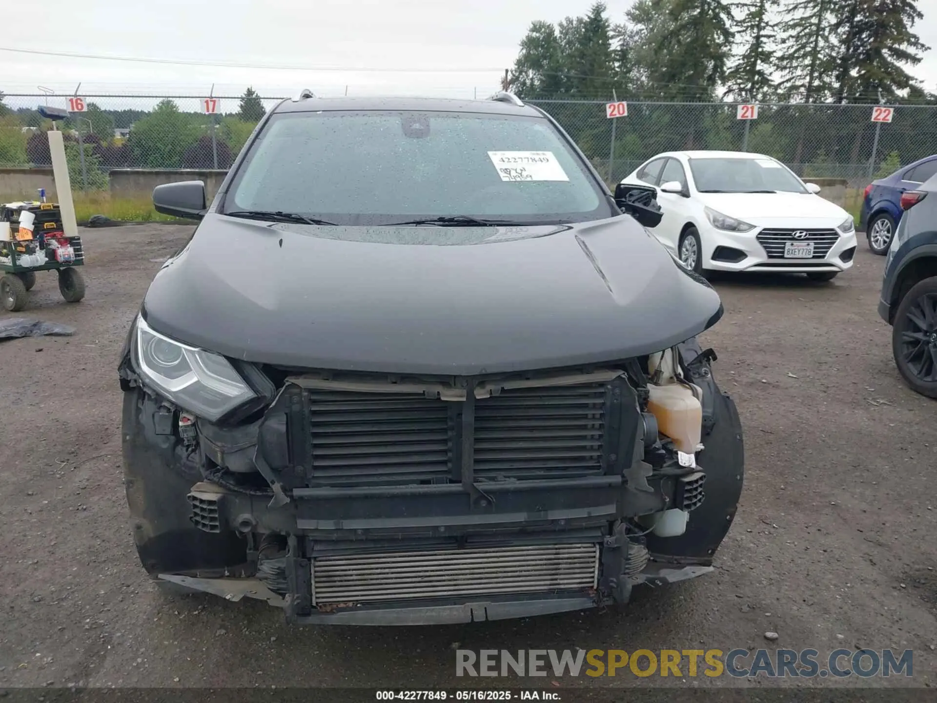 13 fotografías del automóvil dañado 2GNAXLEX0L6143296 CHEVROLET EQUINOX 2020