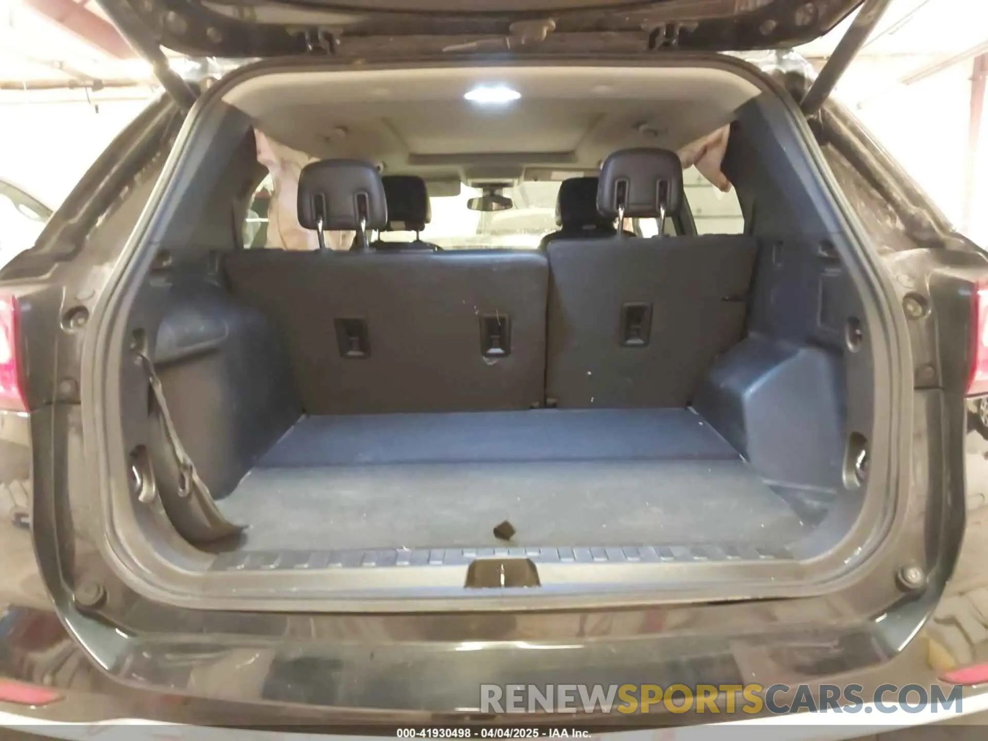 18 fotografías del automóvil dañado 2GNAXLEX3L6115282 CHEVROLET EQUINOX 2020