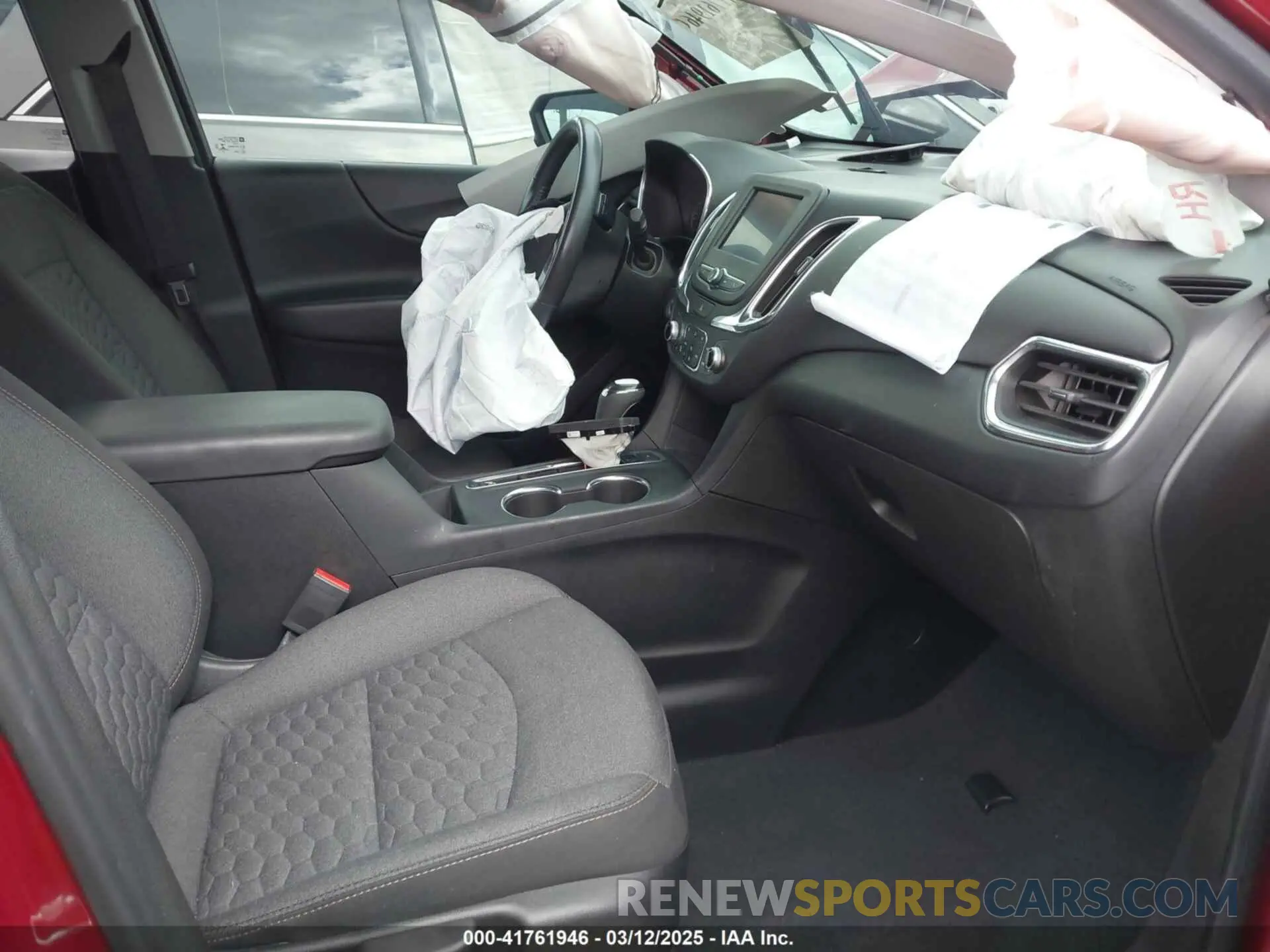 5 fotografías del automóvil dañado 2GNAXLEX7L6276783 CHEVROLET EQUINOX 2020