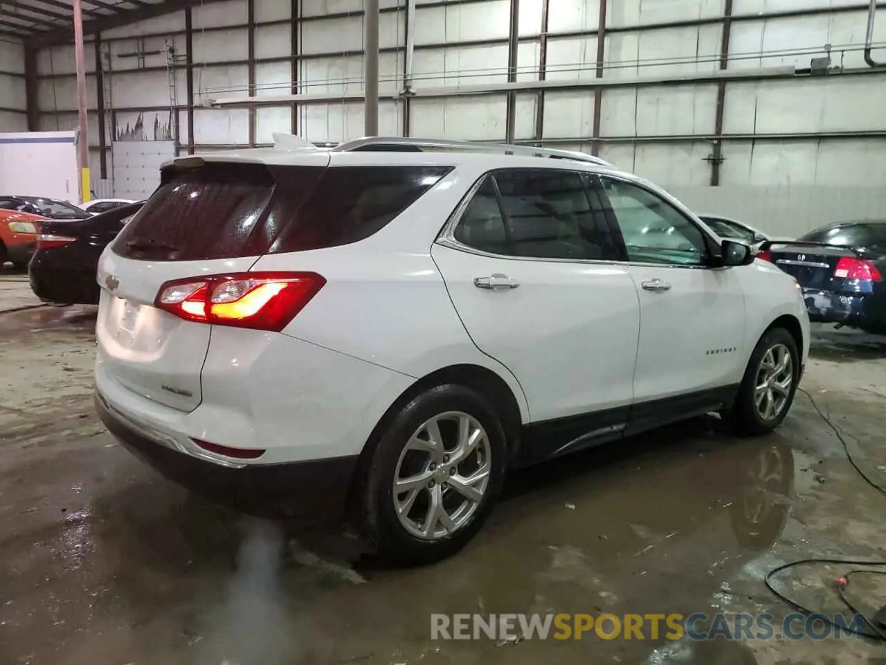 3 fotografías del automóvil dañado 2GNAXNEV2L6164550 CHEVROLET EQUINOX 2020