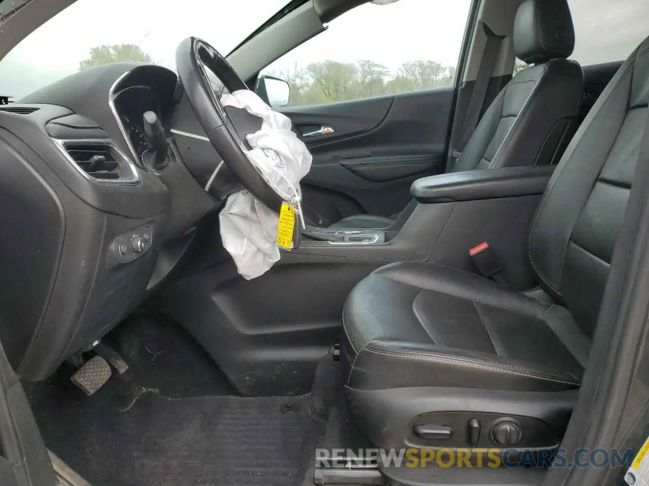7 fotografías del automóvil dañado 2GNAXNEV4L6169880 CHEVROLET EQUINOX 2020