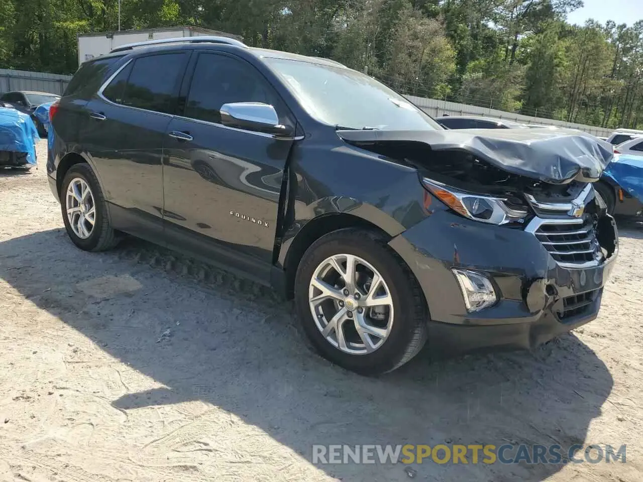 4 fotografías del automóvil dañado 2GNAXNEV4L6273835 CHEVROLET EQUINOX 2020