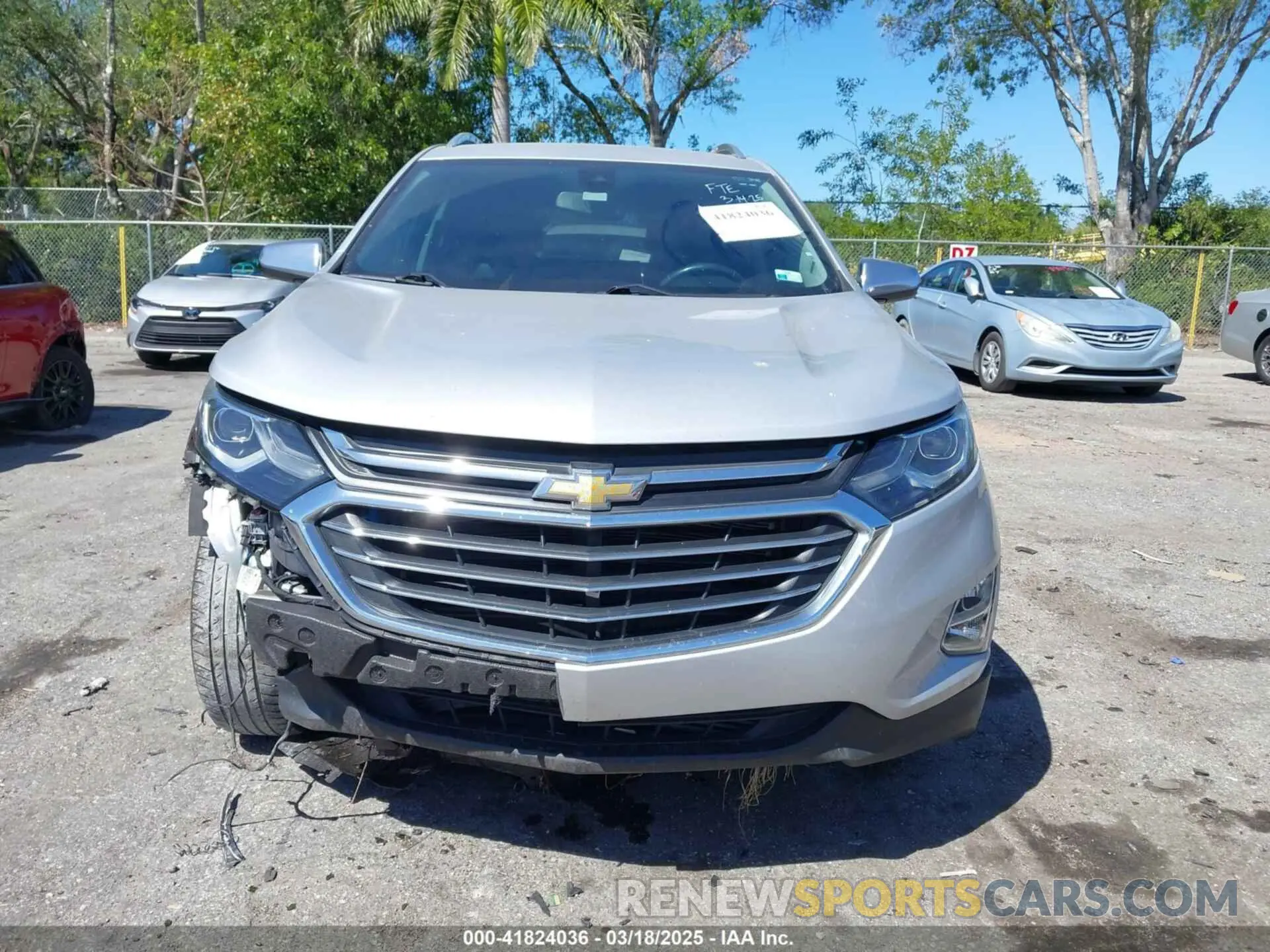 13 fotografías del automóvil dañado 2GNAXNEV7L6134492 CHEVROLET EQUINOX 2020